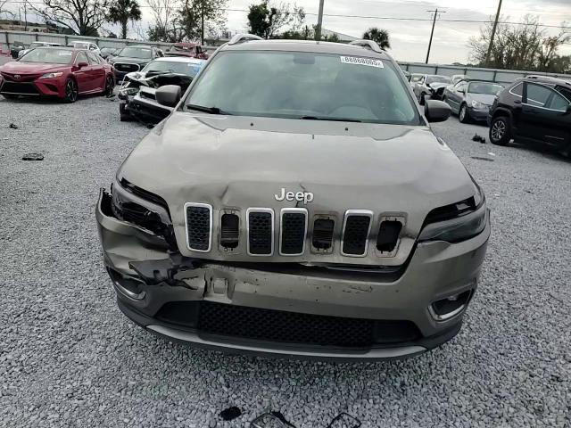2019 Jeep Grand Cherokee - Image 12