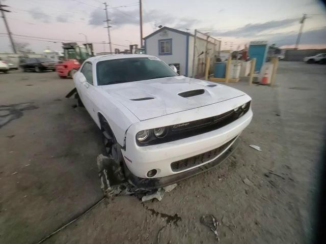 2019 Dodge Challenger - Image 10