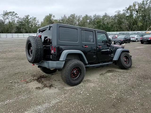 2018 Jeep Wrangler - Image 11