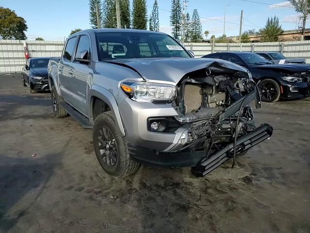 2020 Toyota Tacoma - Image 11