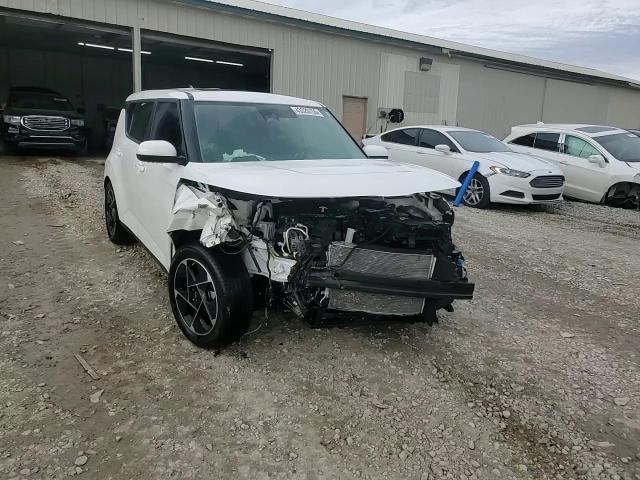 2023 Kia Soul - Image 15