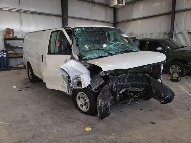 2016 Chevrolet Express - Image 11