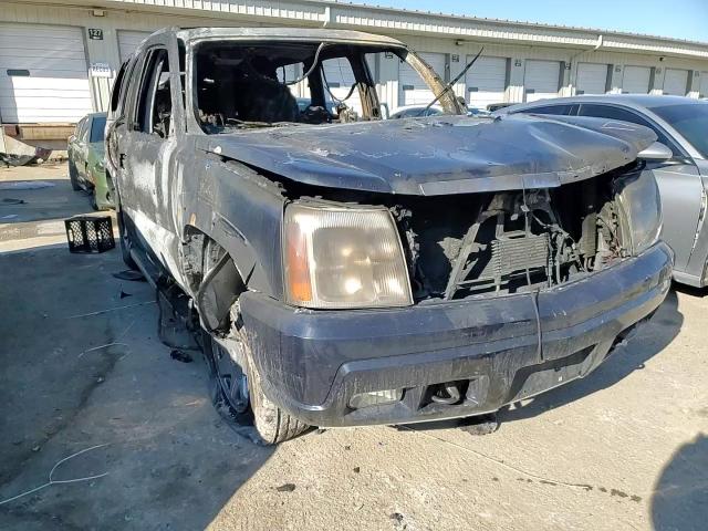 2006 Cadillac Escalade - Image 12
