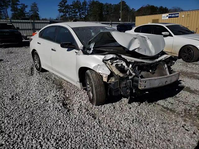 2014 Nissan Altima - Image 13