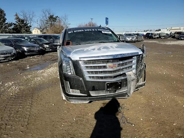 2017 Cadillac Escalade - Image 12