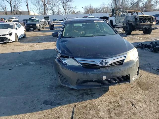 2014 Toyota Camry - Image 10