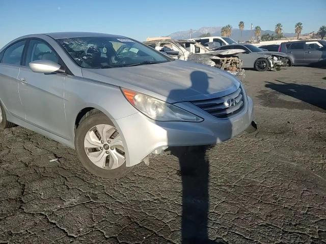 2014 Hyundai Sonata - Image 10