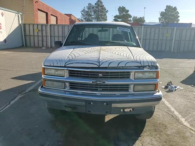 1998 Chevrolet GMT-400 - Image 11