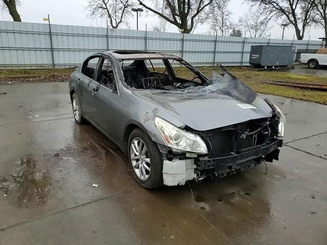 2010 Infiniti G - Image 10