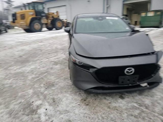 2021 Mazda 3 - Image 11