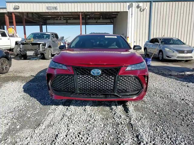 2019 Toyota Avalon - Image 13