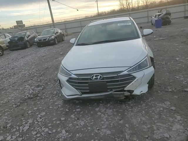 2019 Hyundai Elantra - Image 11