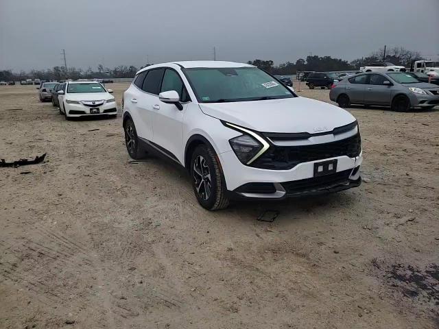 2023 Kia Sportage - Image 11