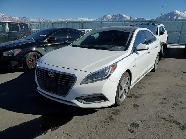 2017 Hyundai Sonata - Image 10