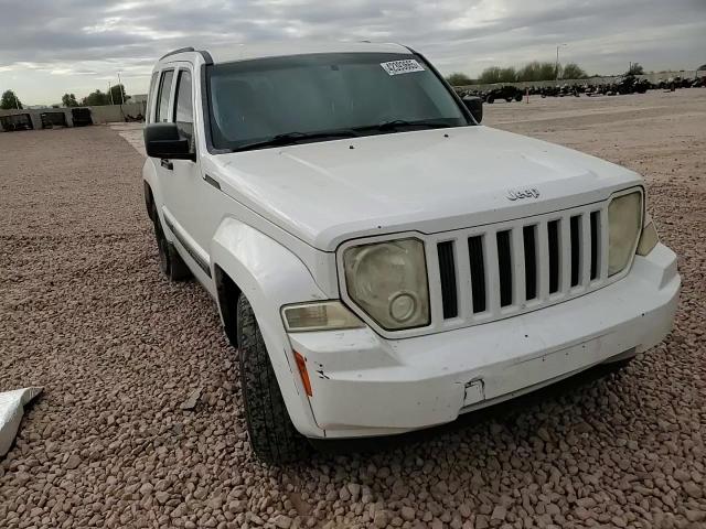 2012 Jeep Liberty (North America) - Image 12