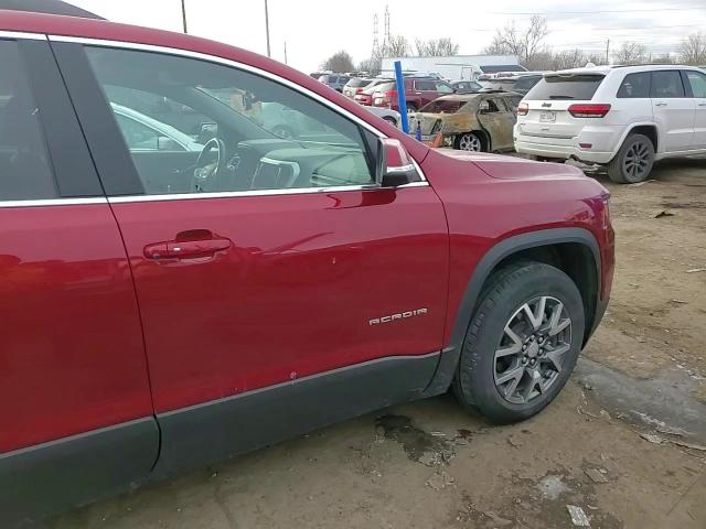 2022 GMC Acadia - Image 12
