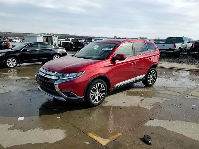 2018 Mitsubishi Outlander - Image 15
