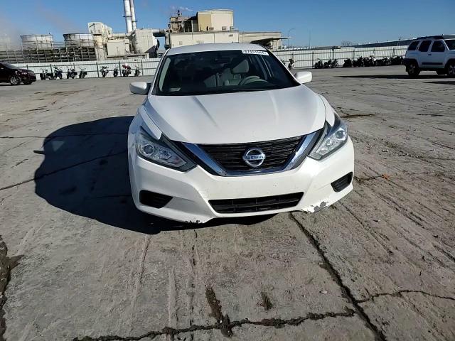 2016 Nissan Altima - Image 10