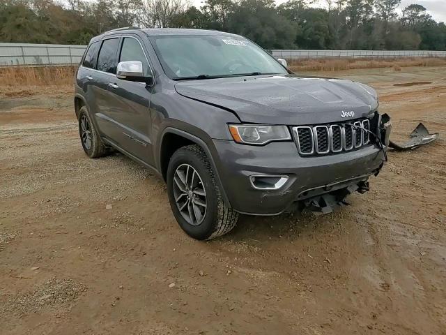2017 Jeep Grand Cherokee - Image 11