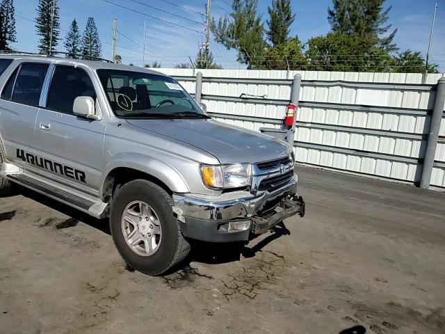 2002 Toyota 4Runner - Image 12