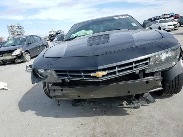 2015 Chevrolet Camaro - Image 10