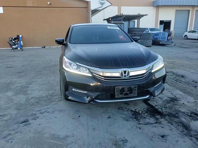 2017 Honda Accord - Image 11