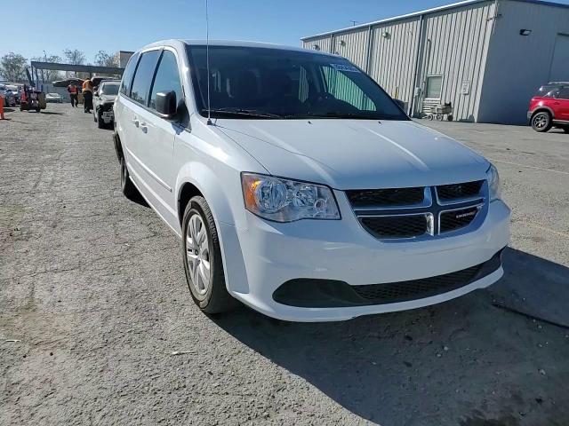 2017 Dodge Caravan - Image 14