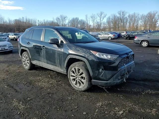 2019 Toyota RAV 4 - Image 11