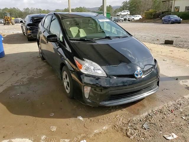 2015 Toyota Prius - Image 10