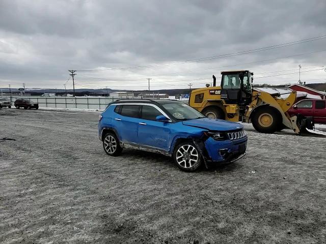 2018 Jeep Compass - Image 12