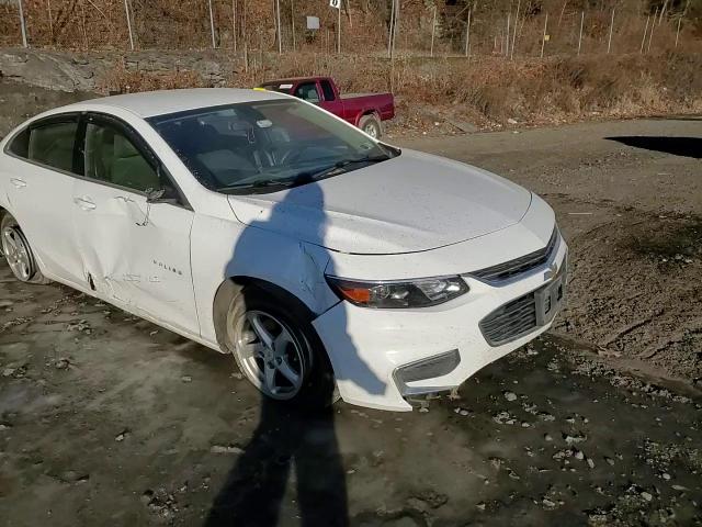 2016 Chevrolet Malibu - Image 11