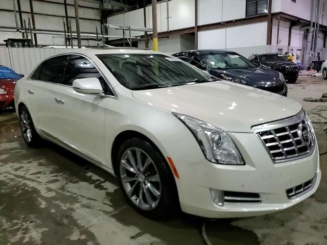 2013 Cadillac XTS - Image 13