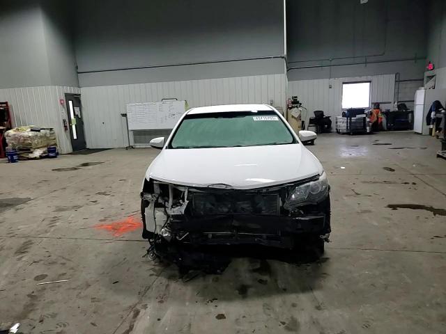2014 Toyota Camry - Image 11