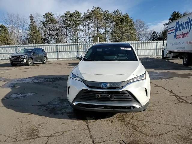 2021 Toyota Venza - Image 12