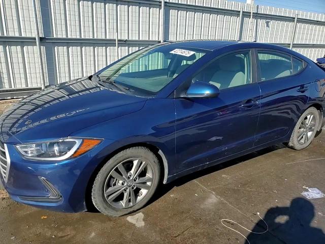 2018 Hyundai Elantra - Image 13