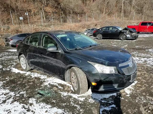 2014 Chevrolet Cruze - Image 13