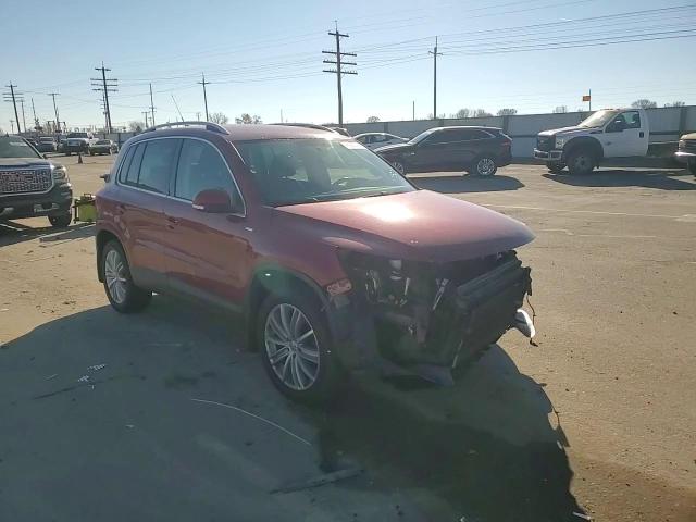 2010 Volkswagen Tiguan - Image 12