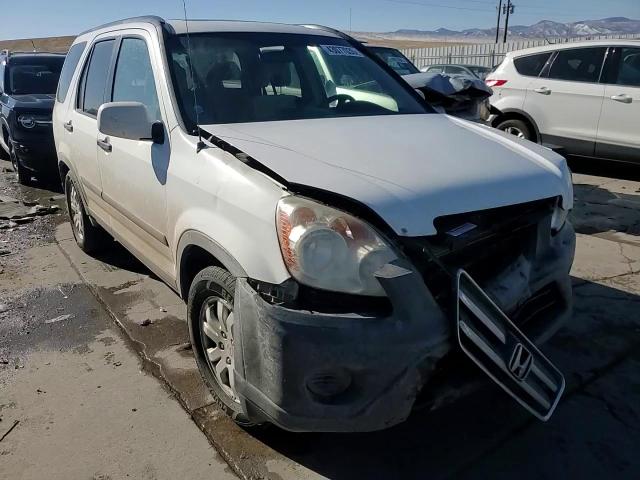 2005 Honda CR-V - Image 11
