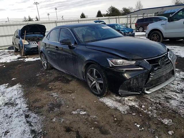 2019 Lexus IS - Image 10