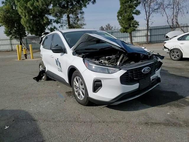 2023 Ford Escape - Image 10