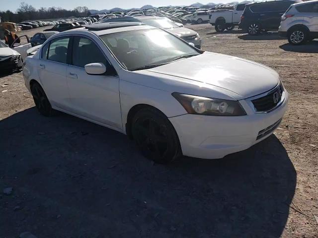 2010 Honda Accord - Image 10