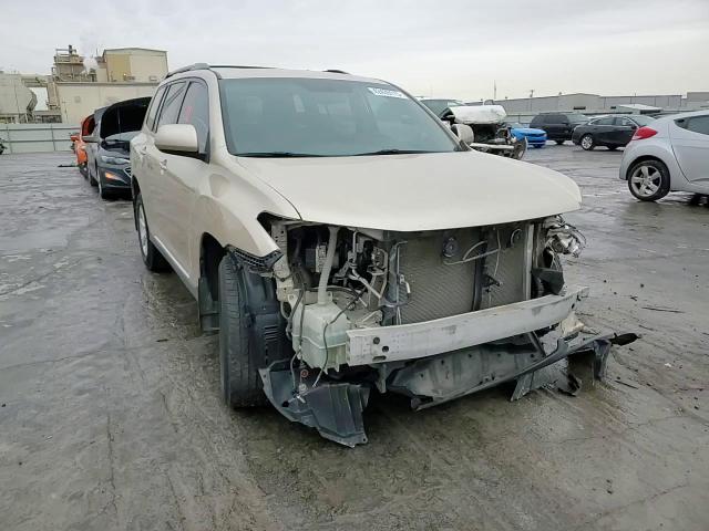 2012 Toyota Highlander Base VIN: 5TDZK3EH7CS068346 Lot: 42439115