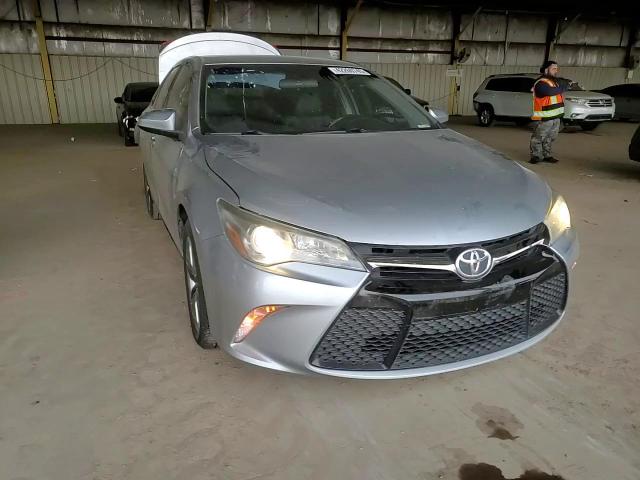 2016 Toyota Camry - Image 11