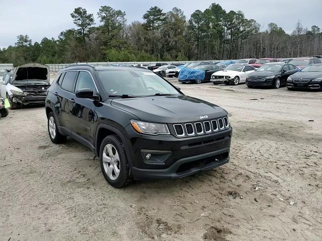 2019 Jeep Compass - Image 11