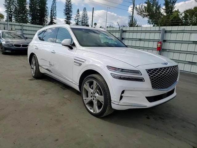 2021 Genesis GV80 - Image 12