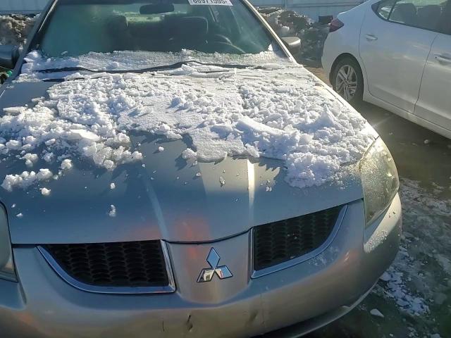 2006 Mitsubishi Galant - Image 10