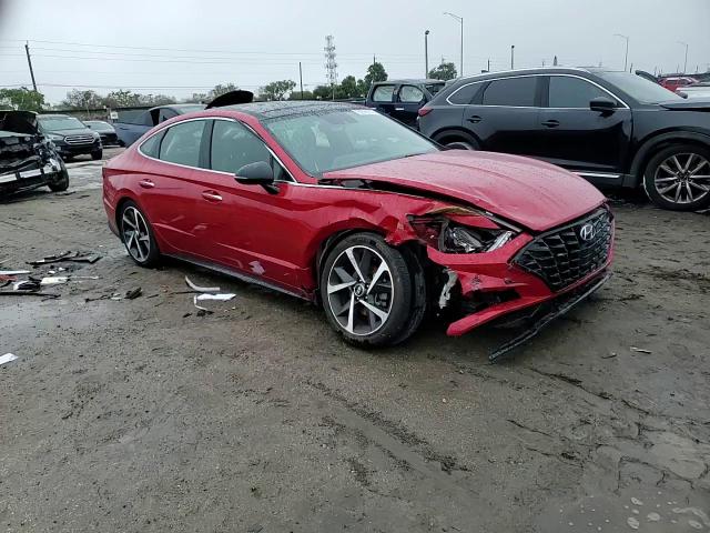 2022 Hyundai Sonata - Image 10