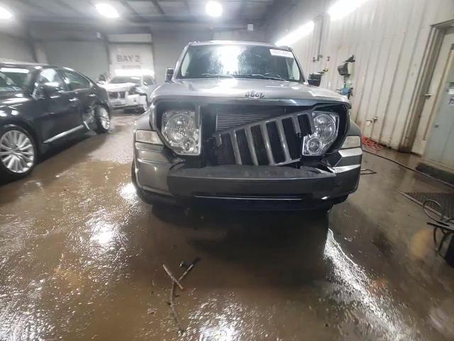 2012 Jeep Liberty (North America) - Image 13