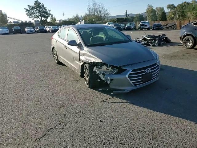 2018 Hyundai Elantra - Image 10