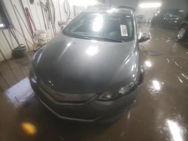 2017 Chevrolet Volt - Image 10